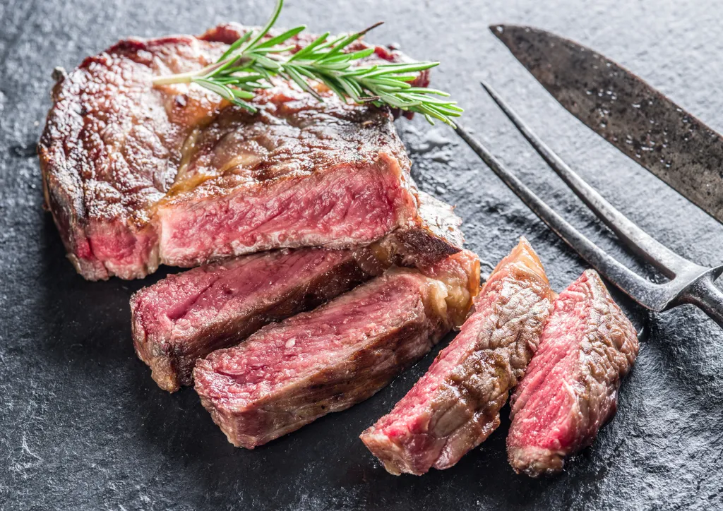 Rib Eye Wagyu MB45 steak